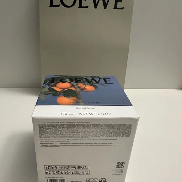 Loewe Orange Blossom Scented Candle 5.8oz/170g - Picture 4 of 7